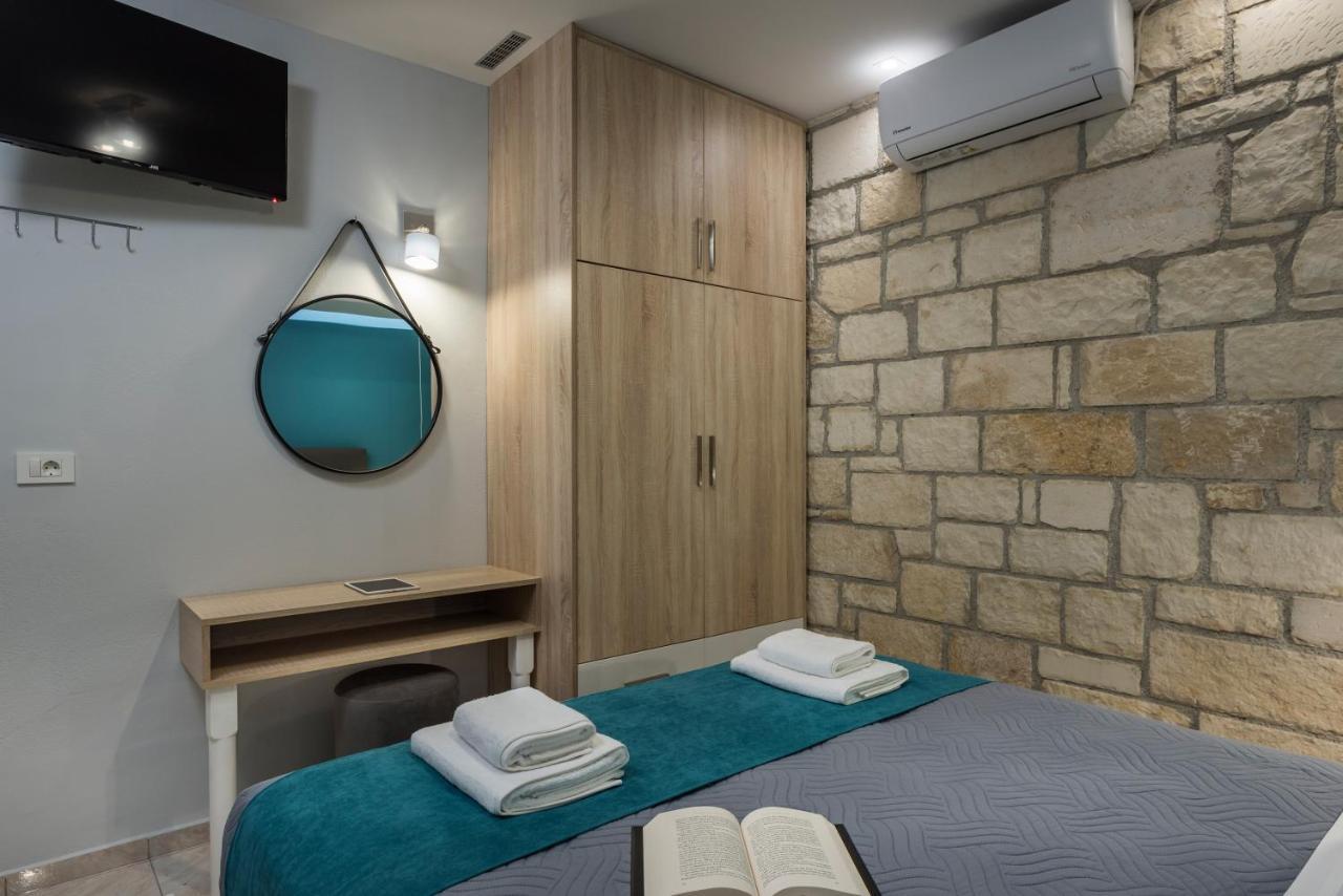Jt Apartments Kíssamos Екстериор снимка