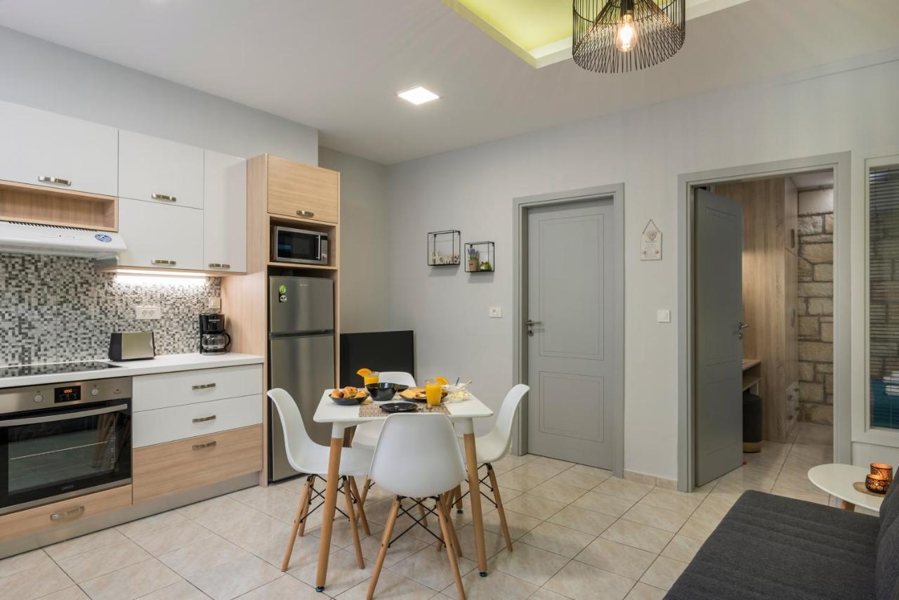 Jt Apartments Kíssamos Екстериор снимка